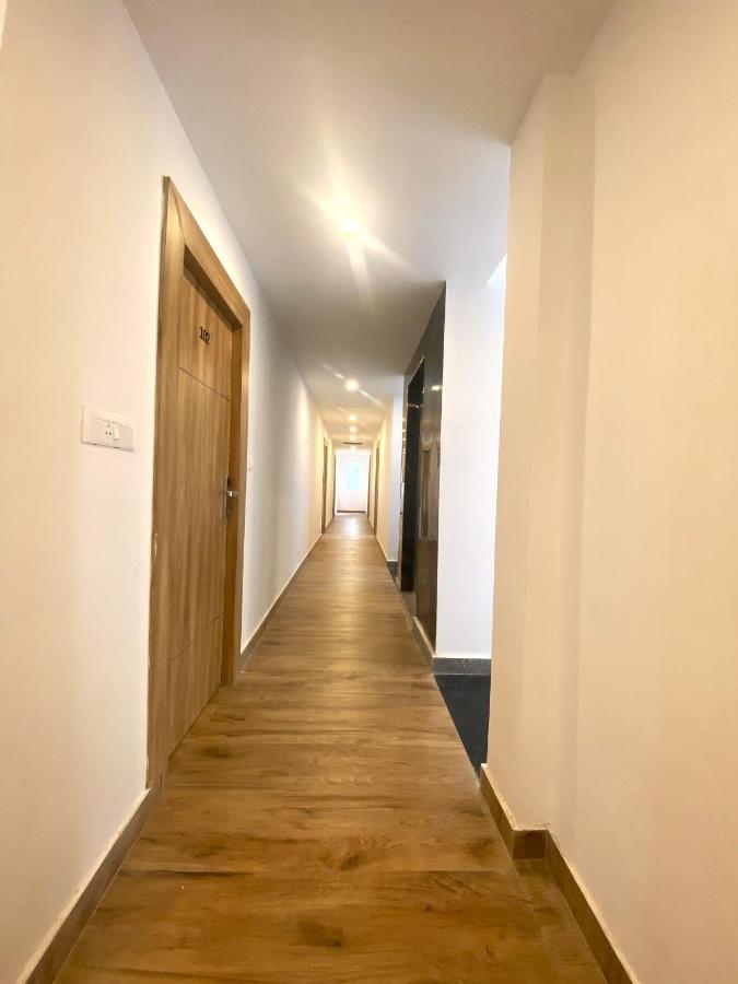 Hotel Bluestone 스리칼라하스티 외부 사진