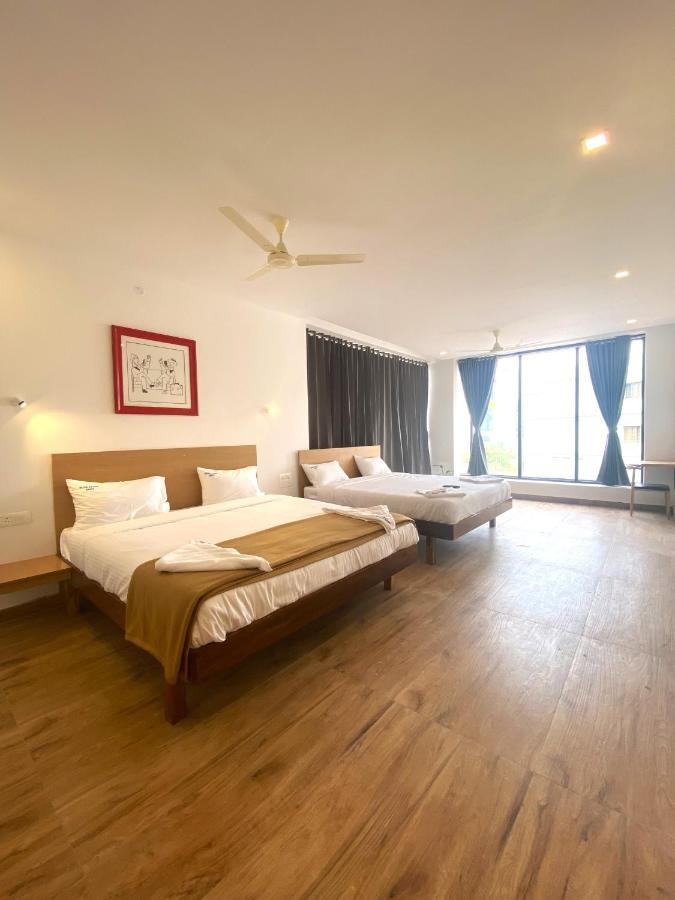 Hotel Bluestone 스리칼라하스티 외부 사진
