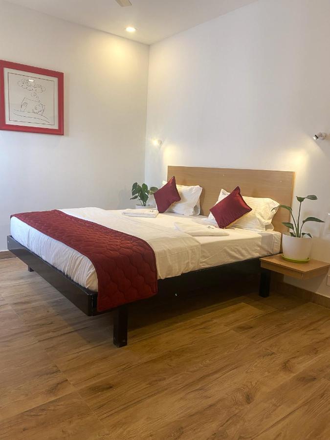 Hotel Bluestone 스리칼라하스티 외부 사진