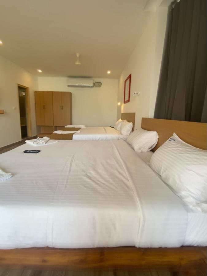 Hotel Bluestone 스리칼라하스티 외부 사진